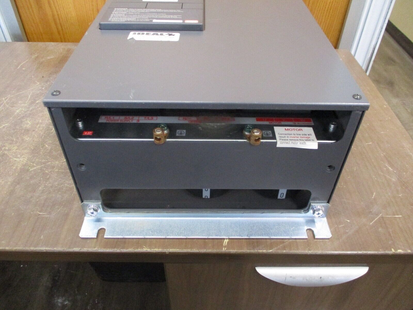 Mitsubishi F700 AC Drive FR-F740-00770-NA 50HP 3Ph w/ Keypad Used