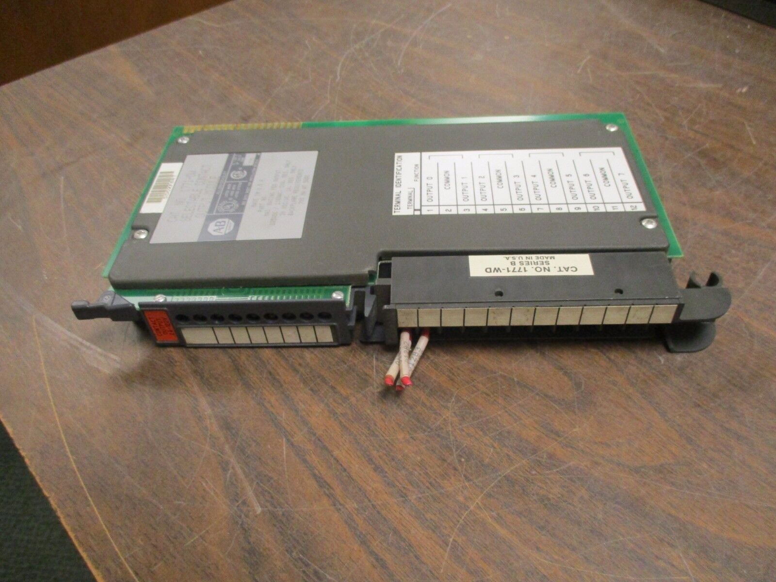 Allen-Bradley Selectable Contact Output Module 1771-OW 700mA @ 5VDC Used