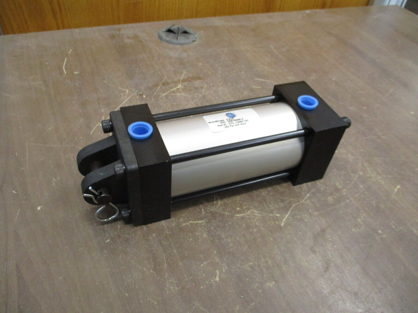 Bimba Pneumatic Air Cylinder CYL-10081181 250PSI Bore/Stroke: 2.5 x 4 *No Box*