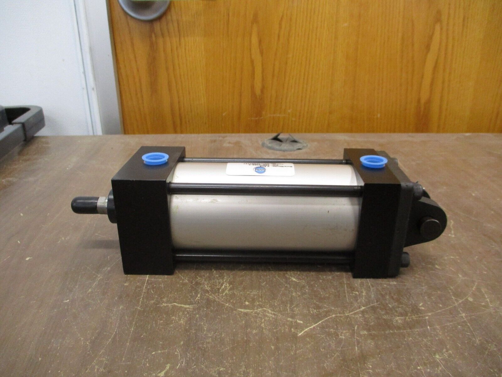 Bimba Pneumatic Air Cylinder CYL-10081181 250PSI Bore/Stroke: 2.5 x 4 *No Box*