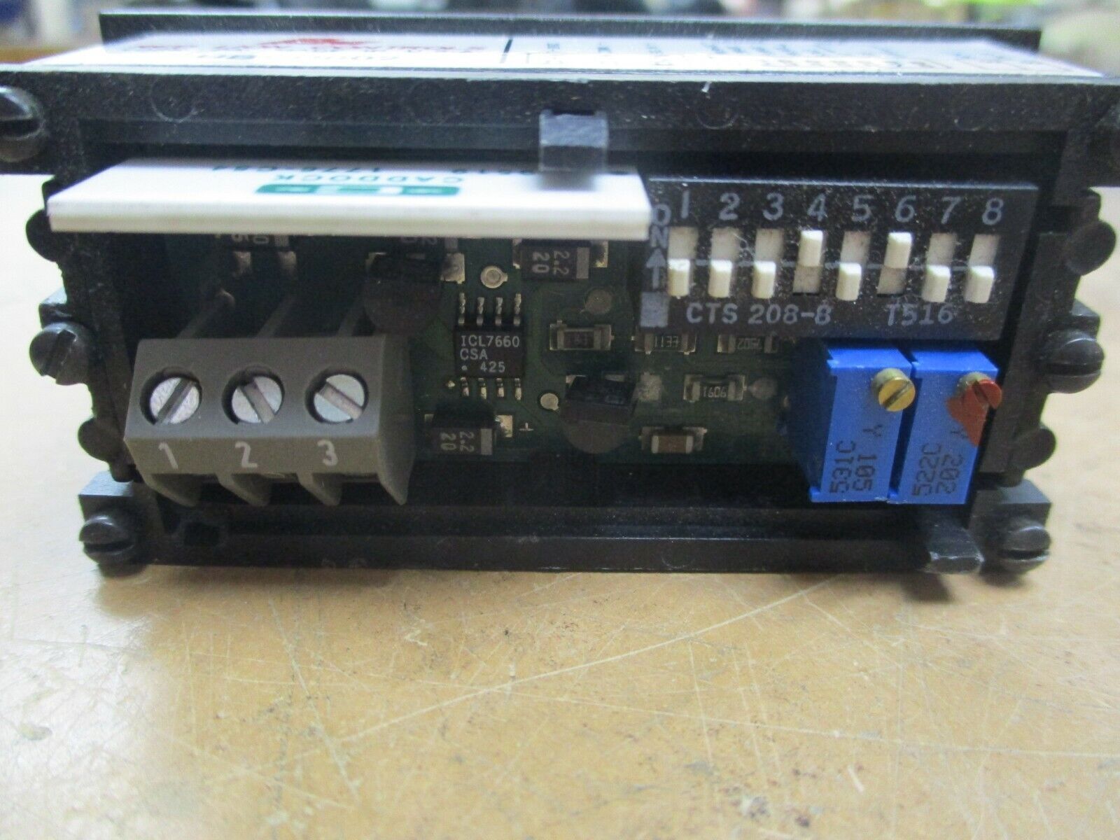 Red Lion Controls DC Volt Meter CUBVD002 Used