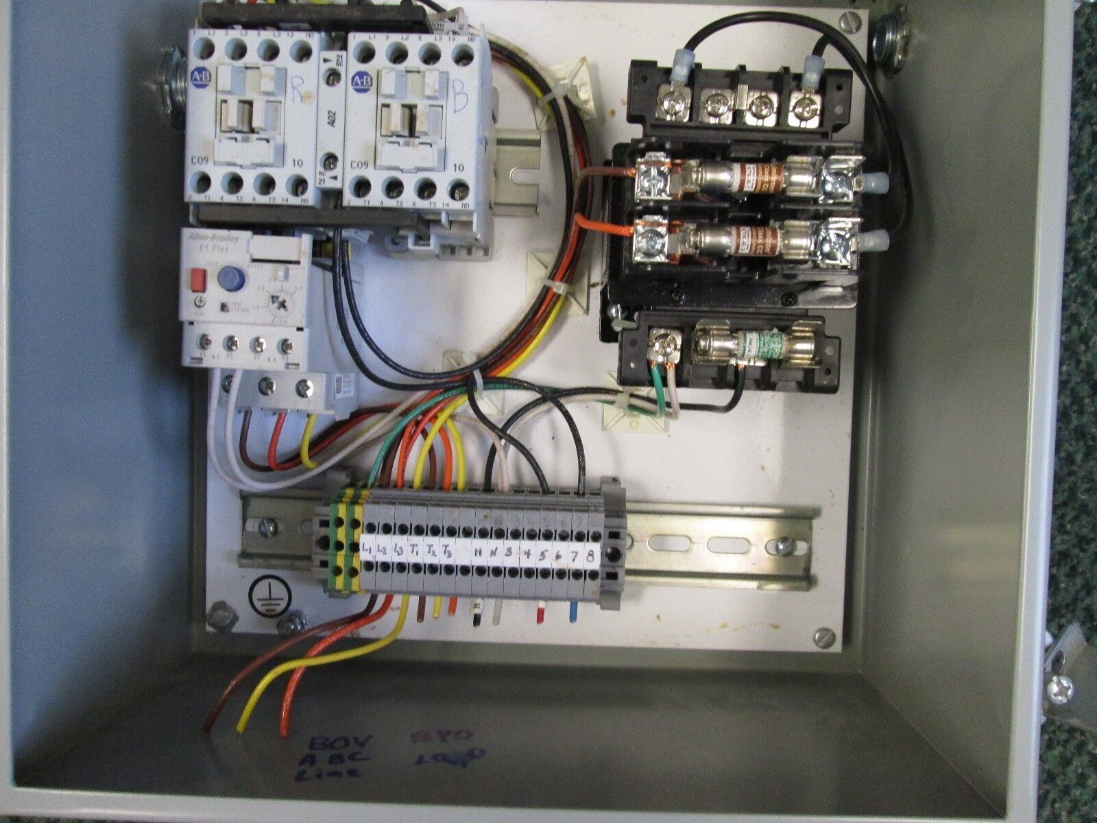 Allen-Bradley Reversing Starter 100C09*10 w/ Solid State Overload E1 Plus 1-5 A