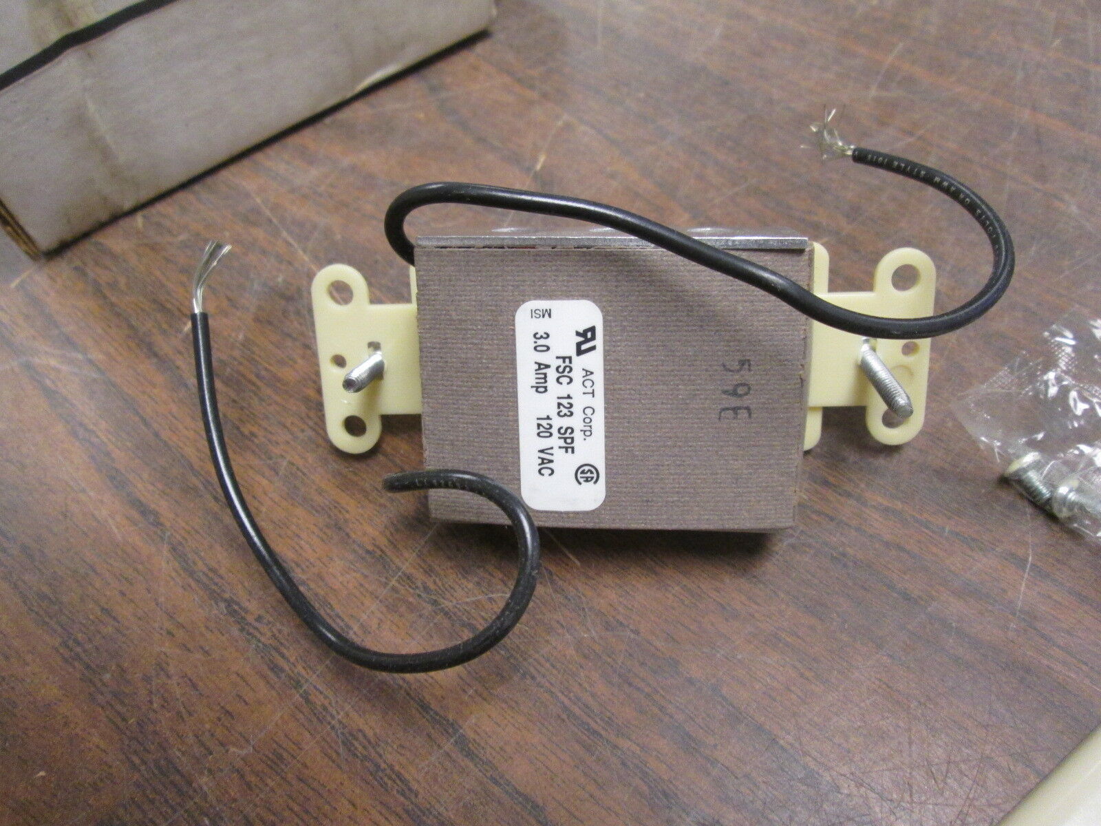 JennFan Electronic Speed Control 900211 120V 3A Ivory New Surplus