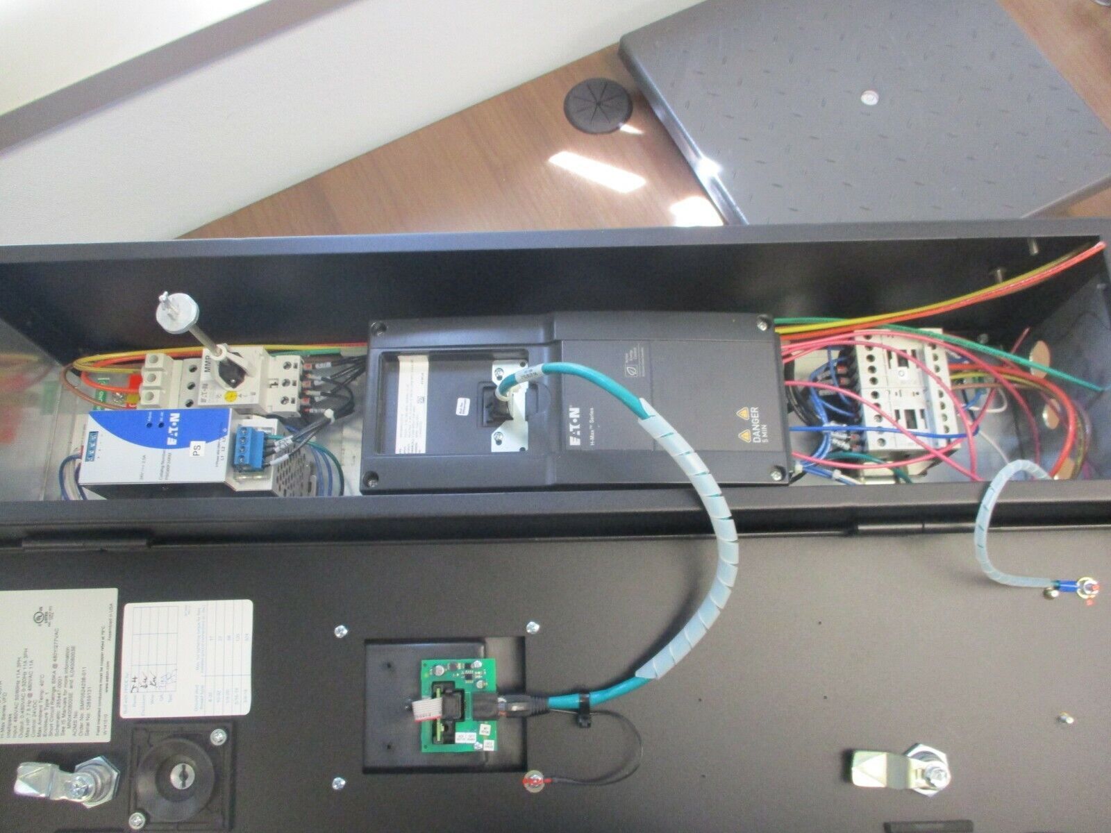 Eaton H-Max Series AC Drive / Intellipass Bypass HMX01134NA 7.5HP 3Ph Used