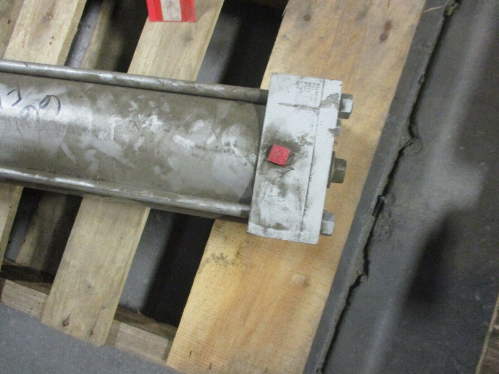 Milwaukee Cylinder Air Cylinder A-61 250 PSI Bore: 5.00 Used