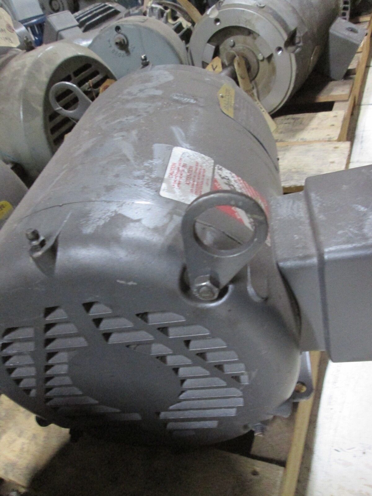 Baldor Motor M3305T 3HP 208-230/460V 9.7-9/4.5A 1160RPM 3Ph 60Hz Used