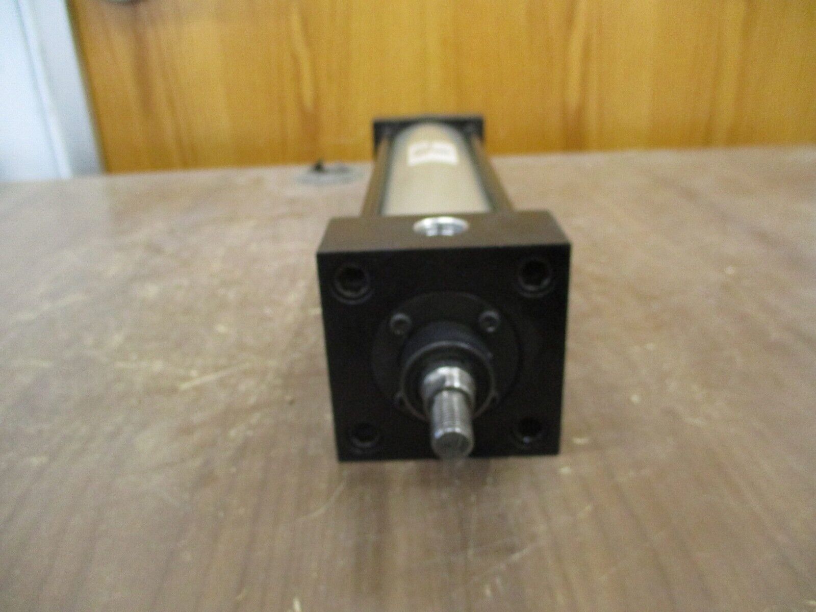 Bimba Pneumatic Air Cylinder CYL-9469597 250 PSI Bore/Stroke: 2.5 x 8 Used