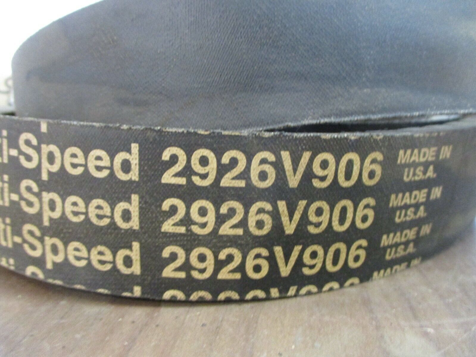 Gates Multi-Speed Belt 2926V906 Used
