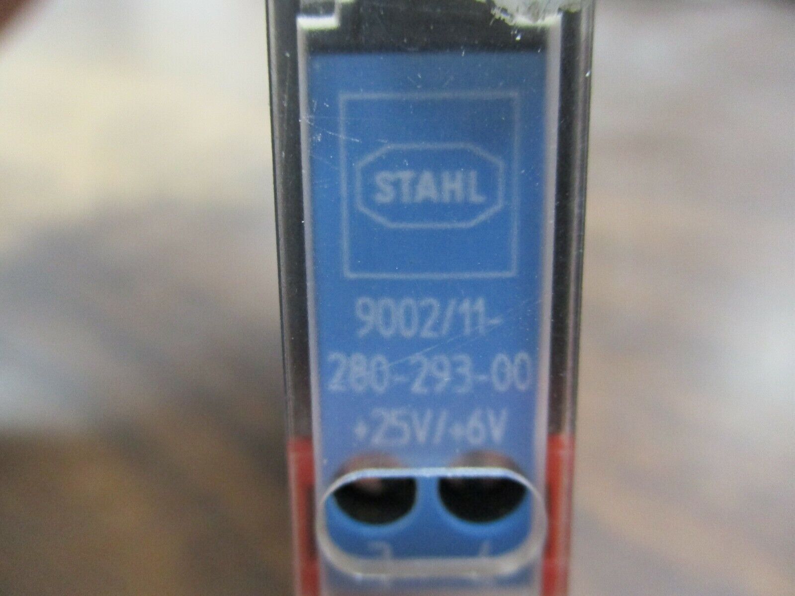 Stahl Intrinspak Safety Barrier 9002/11-280-293-00 25V / 6V Used