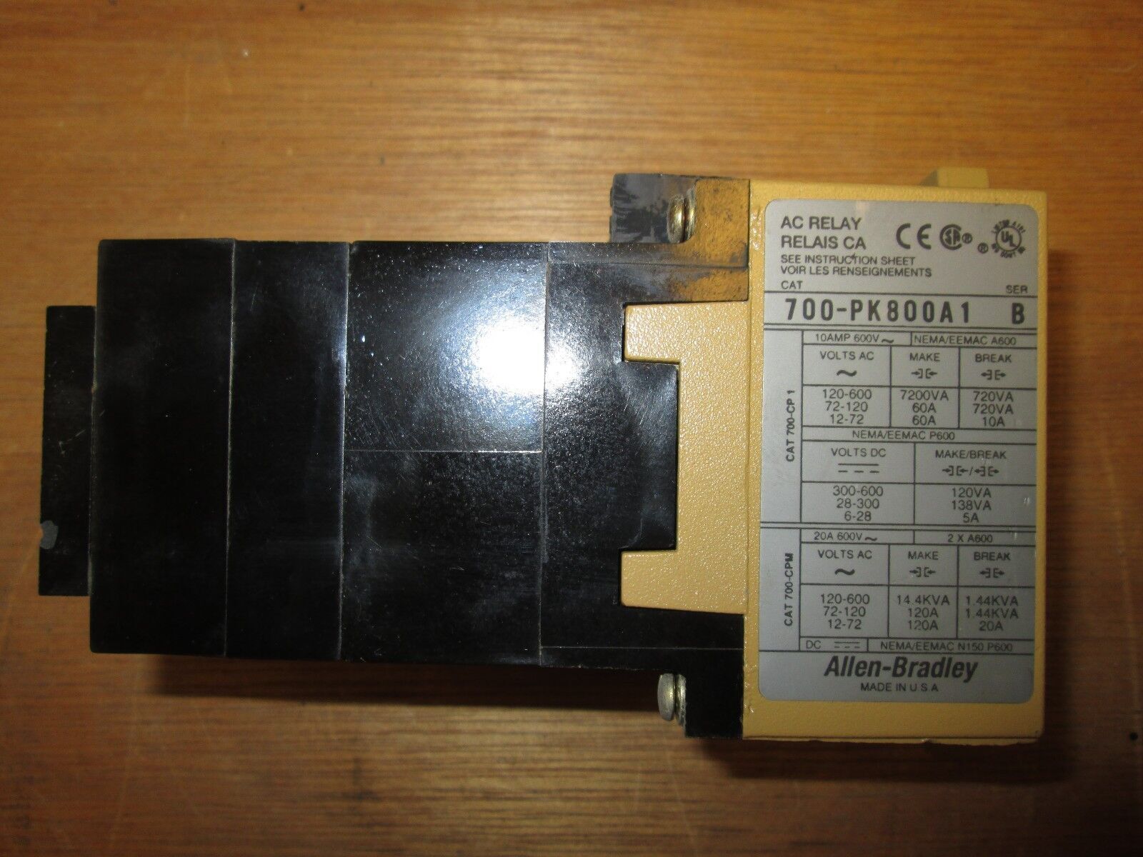 Allen-Bradley AC Relay 700-PK800A1 120V coil Used