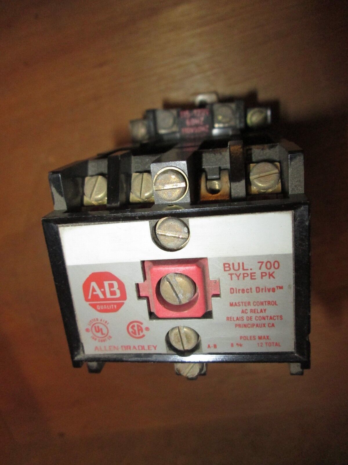 Allen-Bradley AC Relay 700-PK800A1 120V coil Used