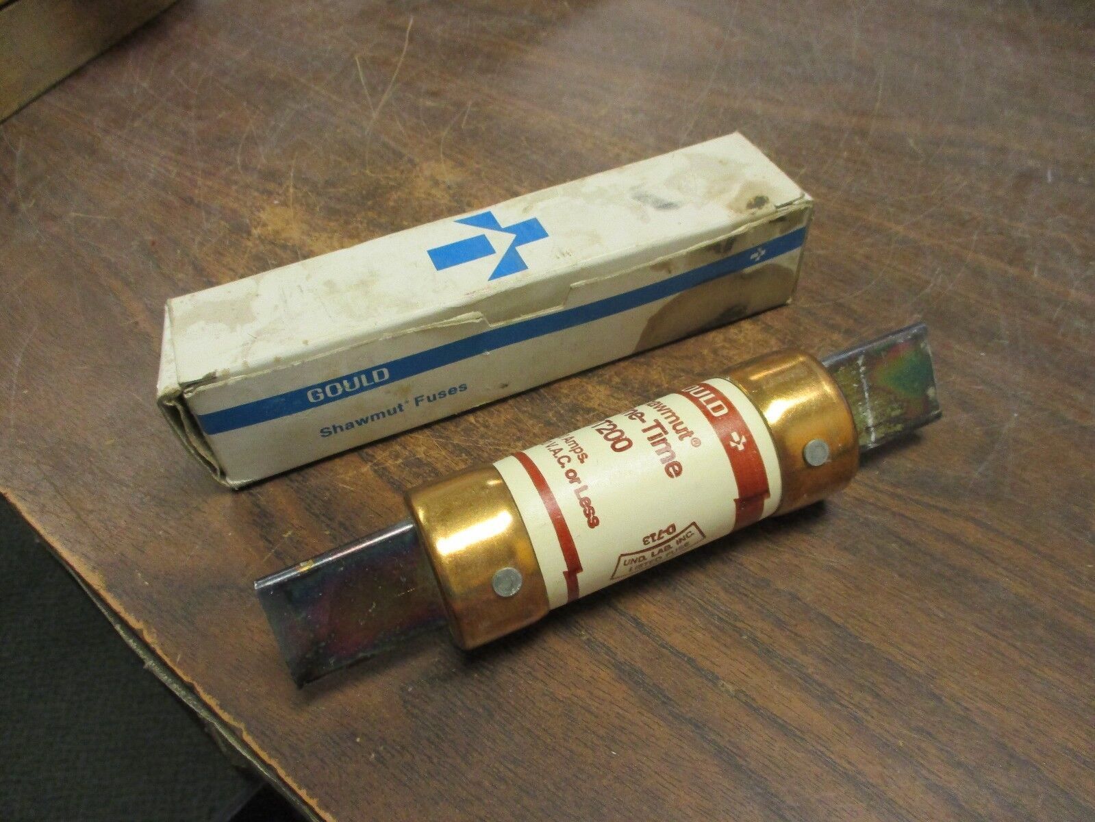 Gould Shawmut One-Time Fuse OT200 200A 250V New Surplus