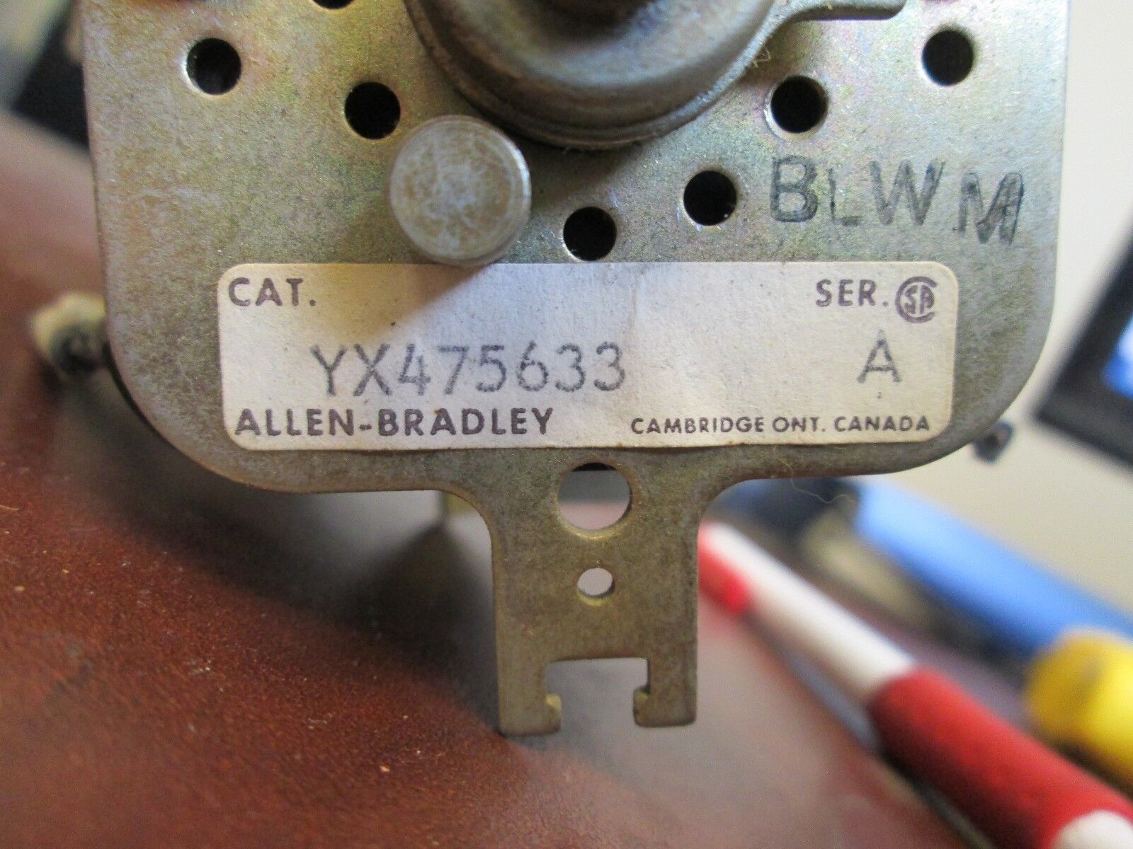 Allen-Bradley Rotary Switch YX475633 4-Position Used
