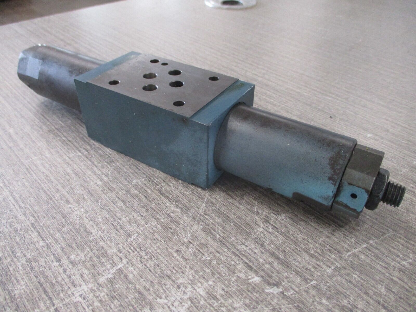 Bosch Hydraulic Valve FE1 SB AE M01 AB 50 4-500 PSI Used