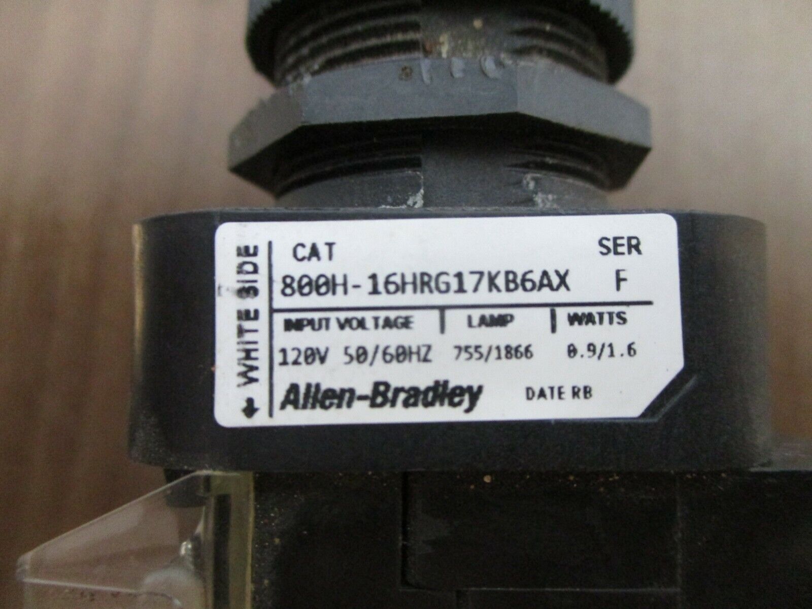 Allen-Bradley Illuminated Selector Switch 800H-16HRG17KB6AX Ser. F 120V 50/60Hz