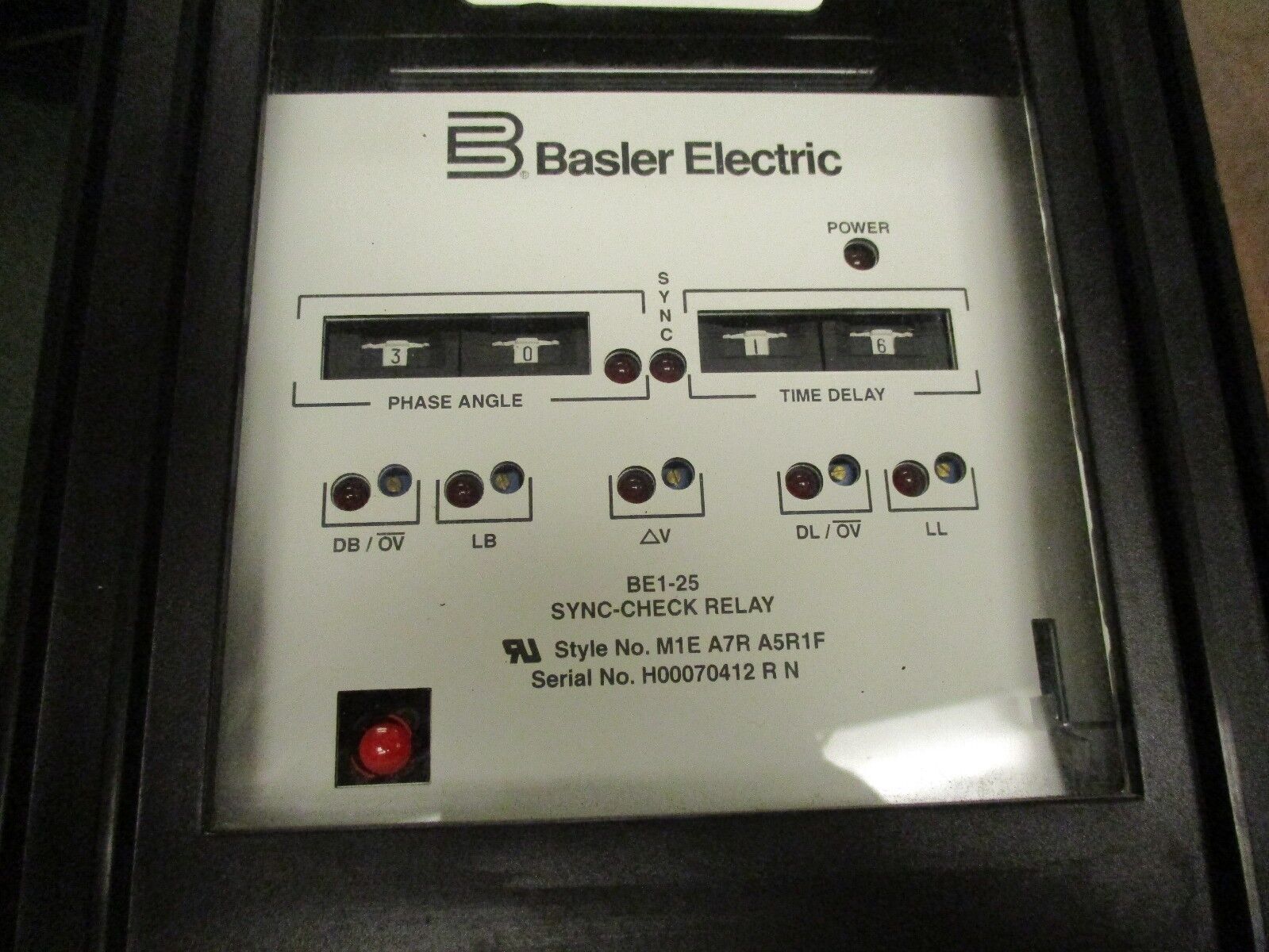Basler Electric Sync-Check Relay BE1-25 Style #: M1E A7R A5R1F Used