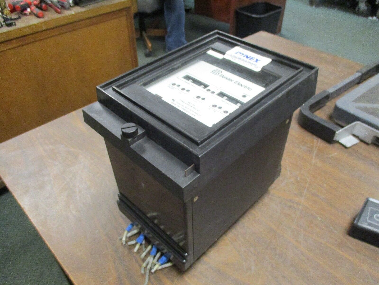 Basler Electric Sync-Check Relay BE1-25 Style #: M1E A7R A5R1F Used