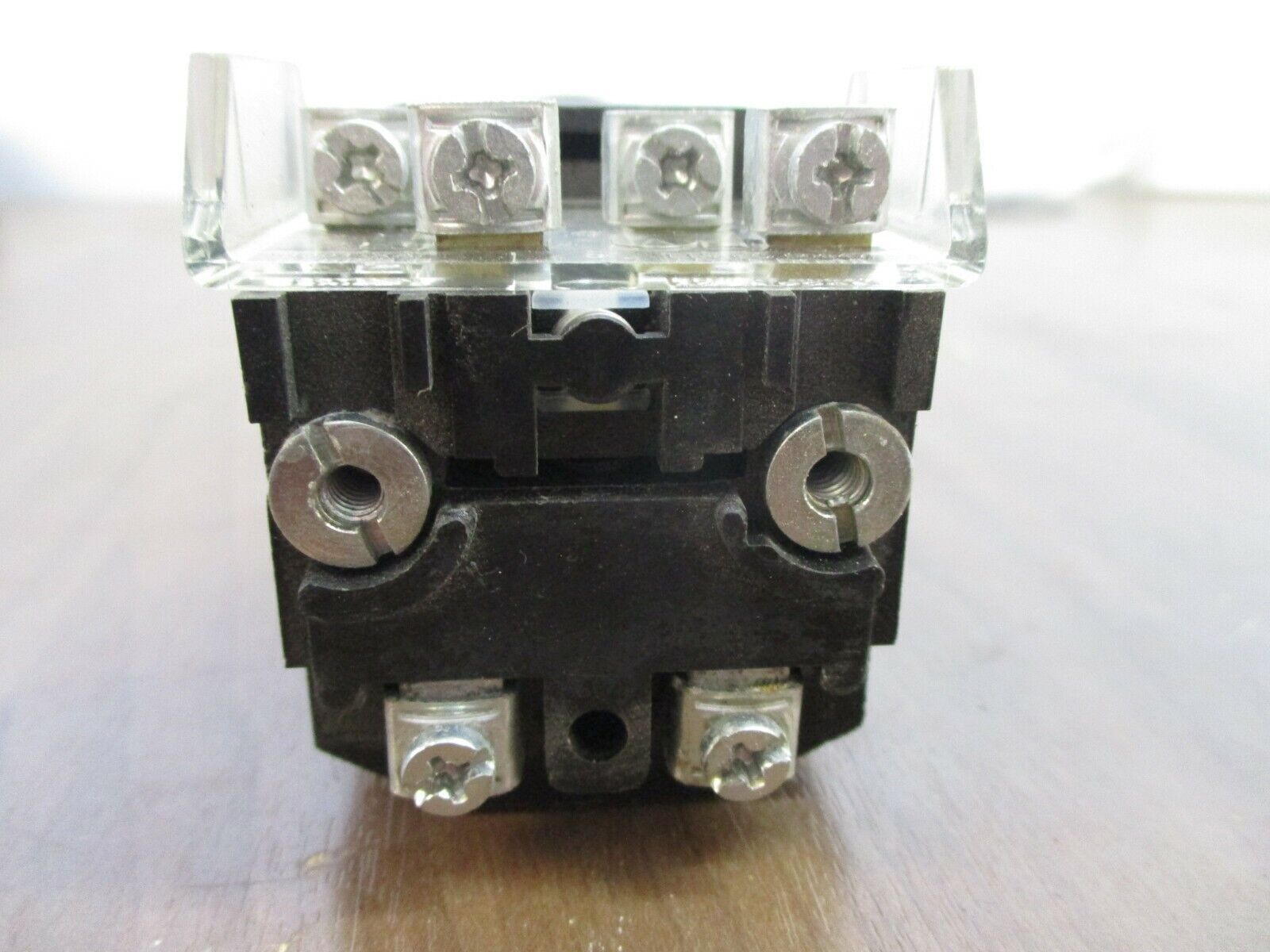 Allen-Bradley Illuminated Selector Switch 800H-16JRR17KB7AX Ser. F 120V 50/60Hz
