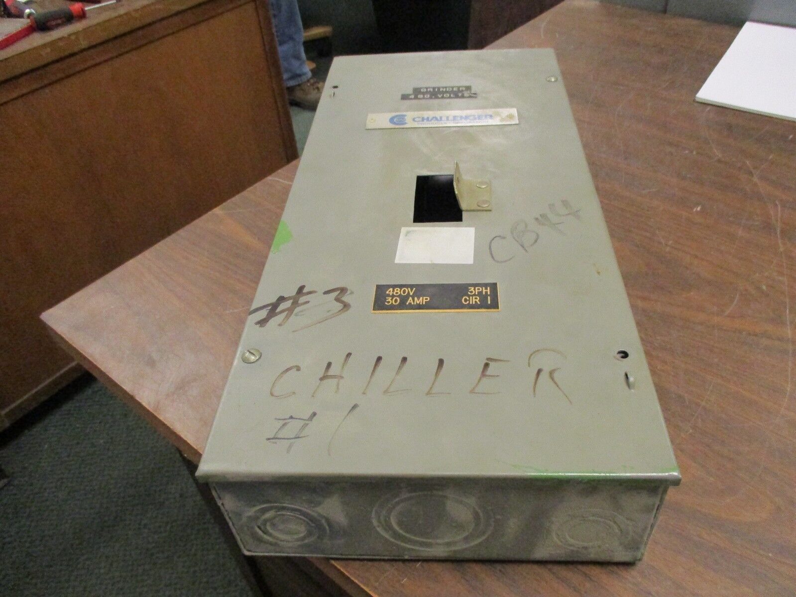 Challenger/Westinghouse Circuit Breaker Enclosure SE1N 150A Max 600V NEMA 1 Used