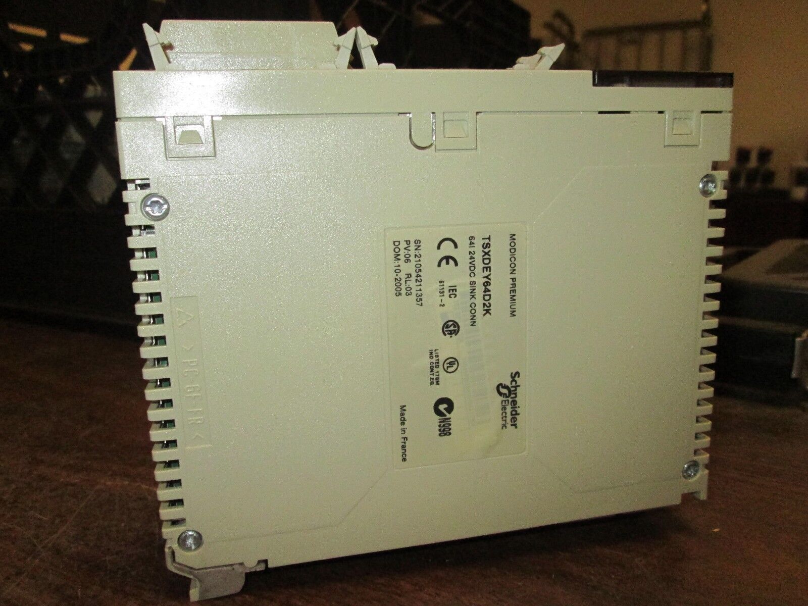 Modicon Premium Discrete Output Module TSXDEY64D2K 24VDC Used