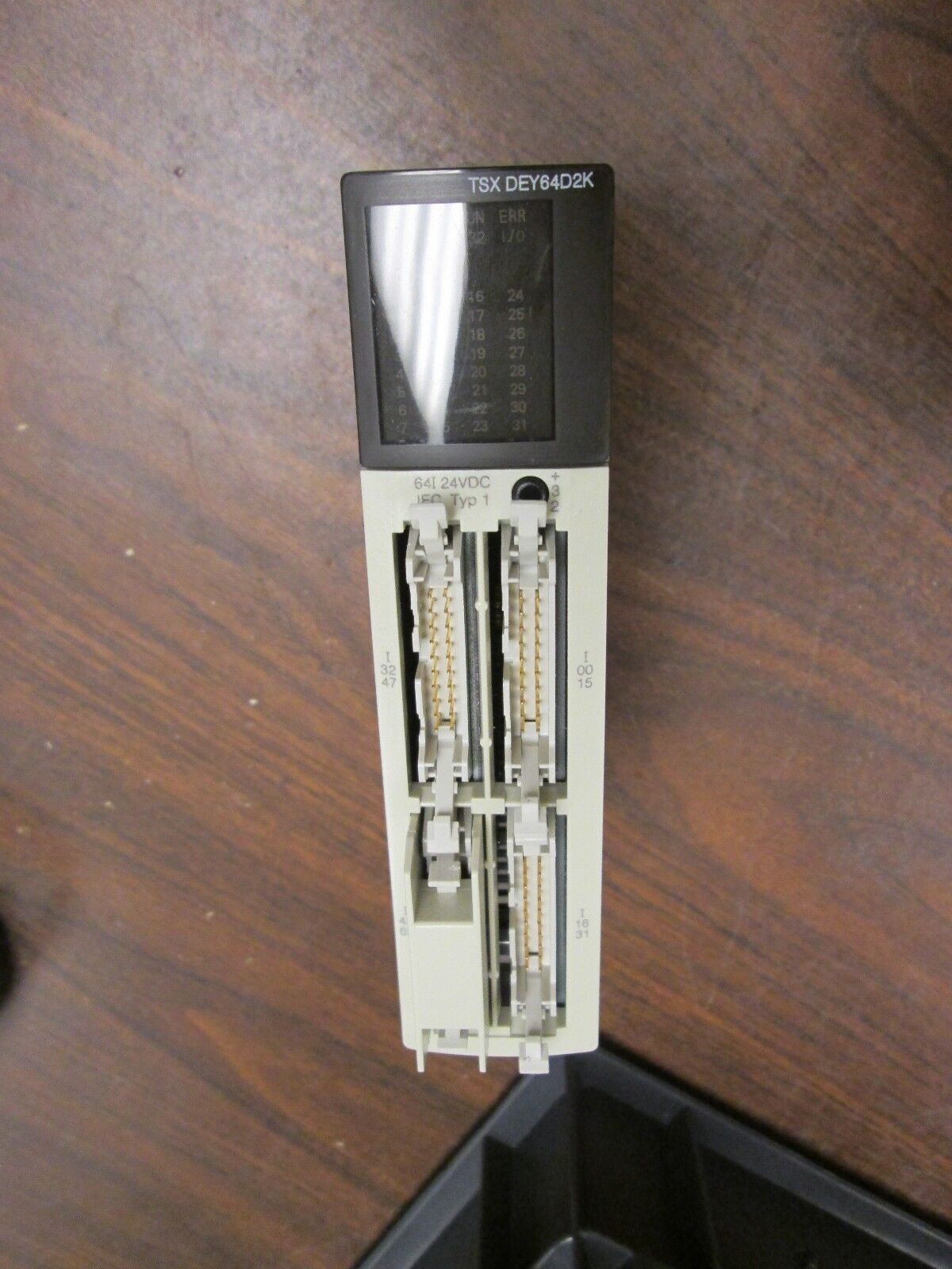 Modicon Premium Discrete Output Module TSXDEY64D2K 24VDC Used