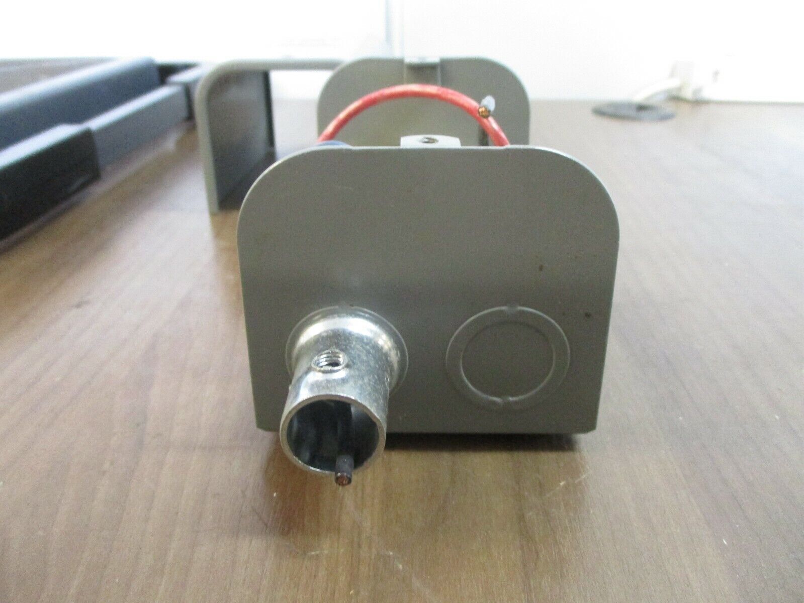 Square D Enclosed Relay 8501C015V08 Ser. D 208V 50/60Hz Type 1 Enclosure Used