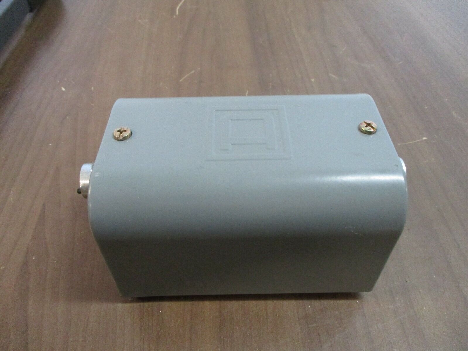Square D Enclosed Relay 8501C015V08 Ser. D 208V 50/60Hz Type 1 Enclosure Used