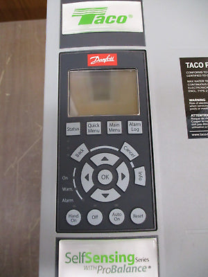 Danfoss VLT AC Drive 131Z0832 3HP 3Ph Output: 3x0-Vin 0-590Hz 4.8A w/ Keypad