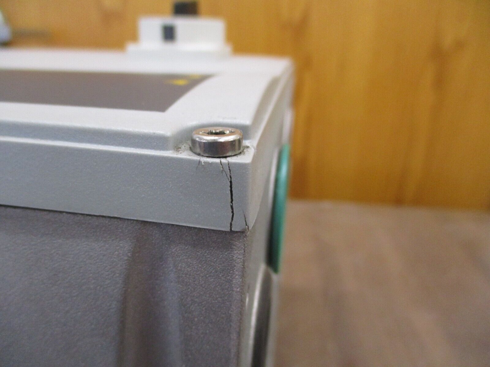 Danfoss VLT AC Drive 131Z0832 3HP 3Ph Output: 3x0-Vin 0-590Hz 4.8A w/ Keypad