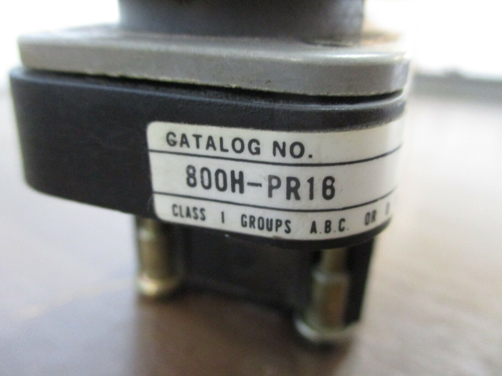 Allen-Bradley Pilot Light 800H-PR16 Ser. C Red *Lot of 2* Used