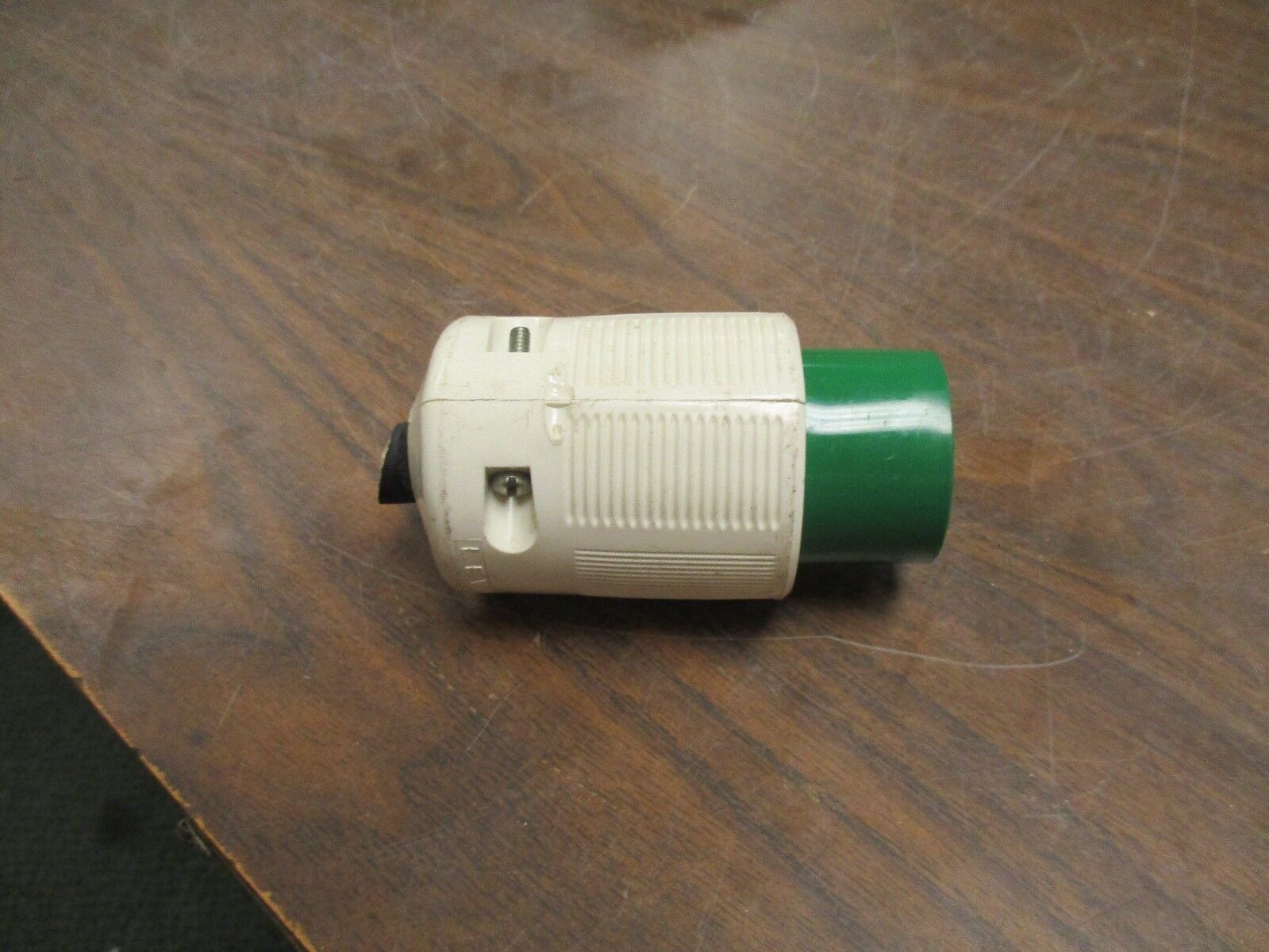Leviton Connector WC596/92-1 30A 125V Used