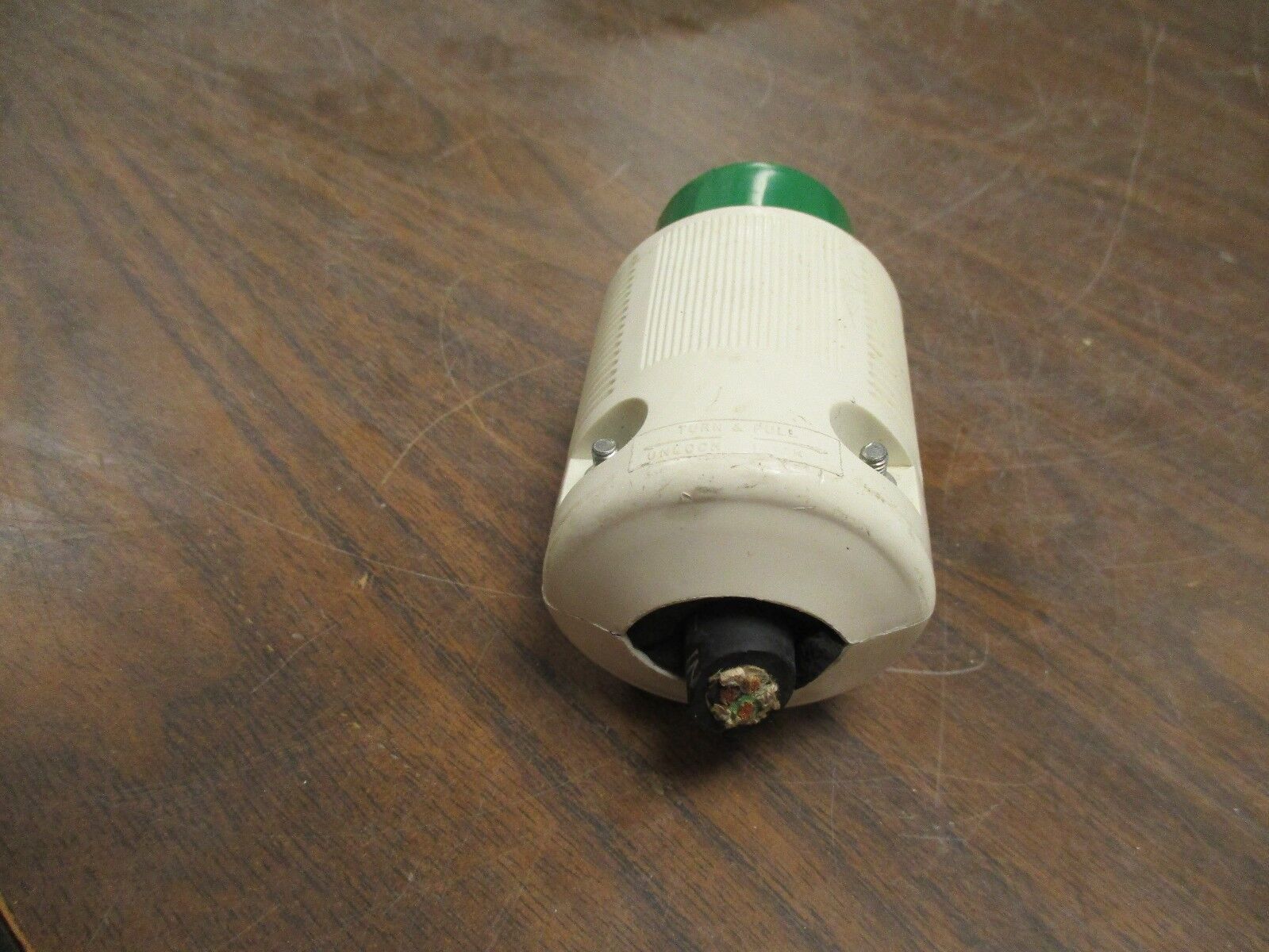 Leviton Connector WC596/92-1 30A 125V Used