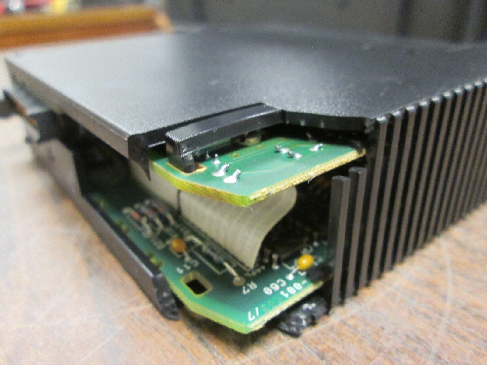 GE Fanuc Analog Input IC693ALG22IJ 4Pt Current Used - broken mounting point