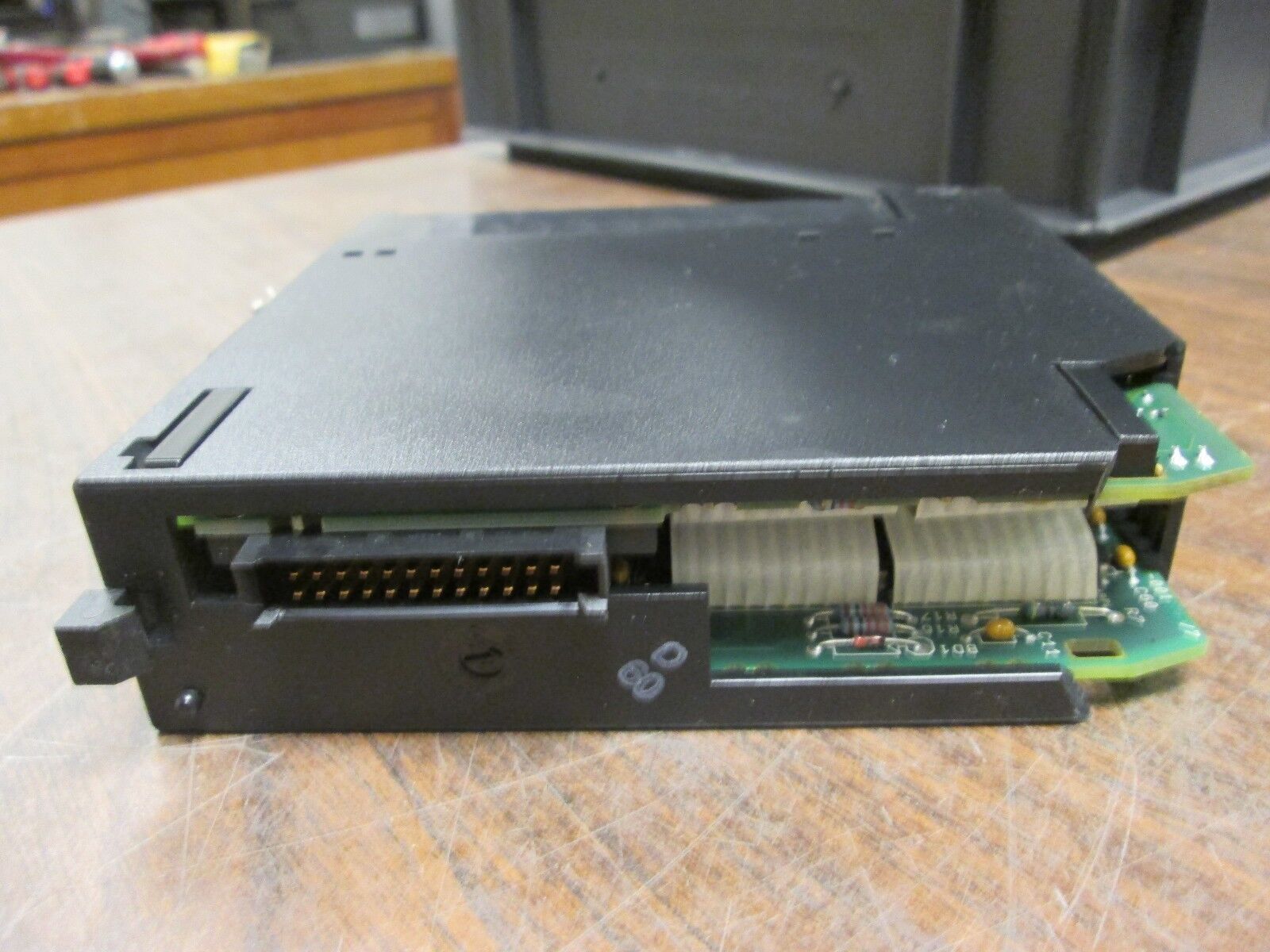 GE Fanuc Analog Input IC693ALG22IJ 4Pt Current Used - broken mounting point