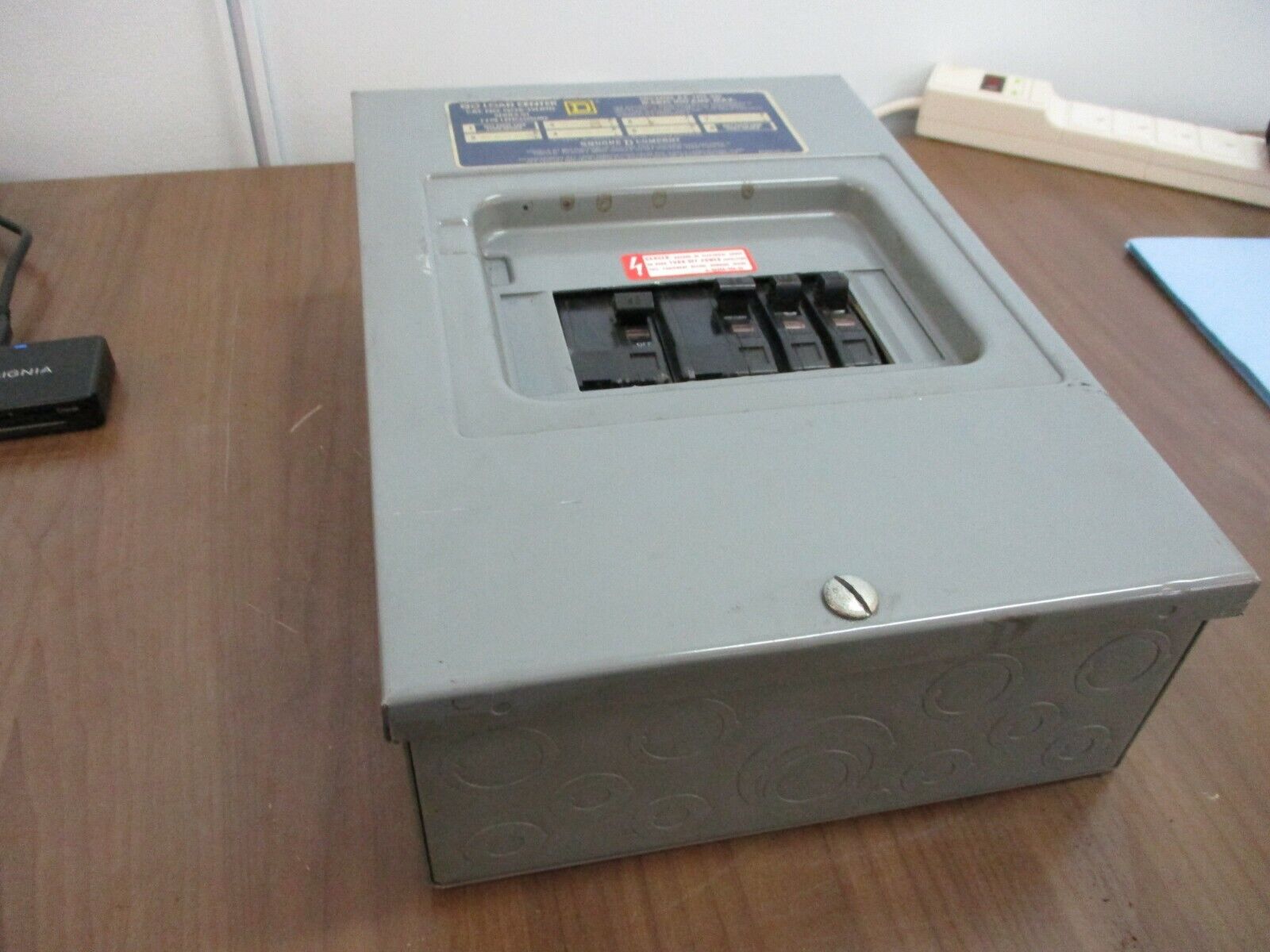 Square D QO Load Center QO6-12L100 100A 120/240V 1Ph 3W Used