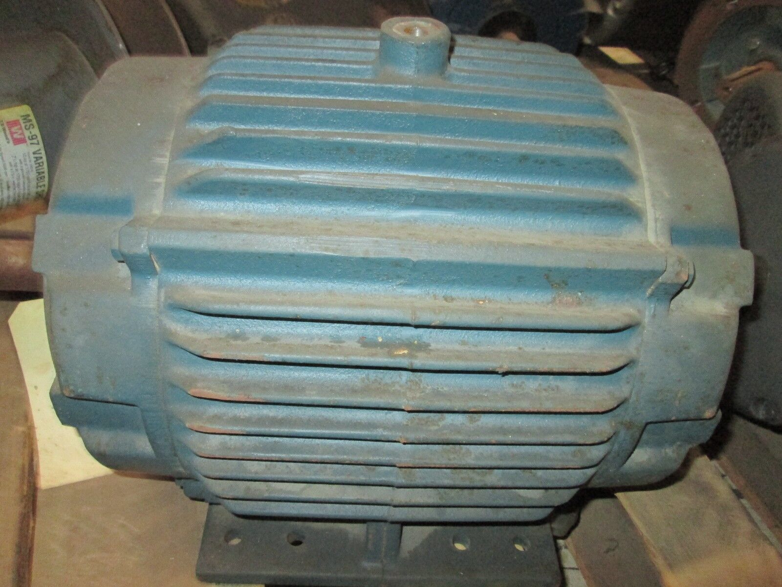 Reliance Duty Master Standard Efficient Motor P21G2035K 3HP 1170RPM 10/5A Used