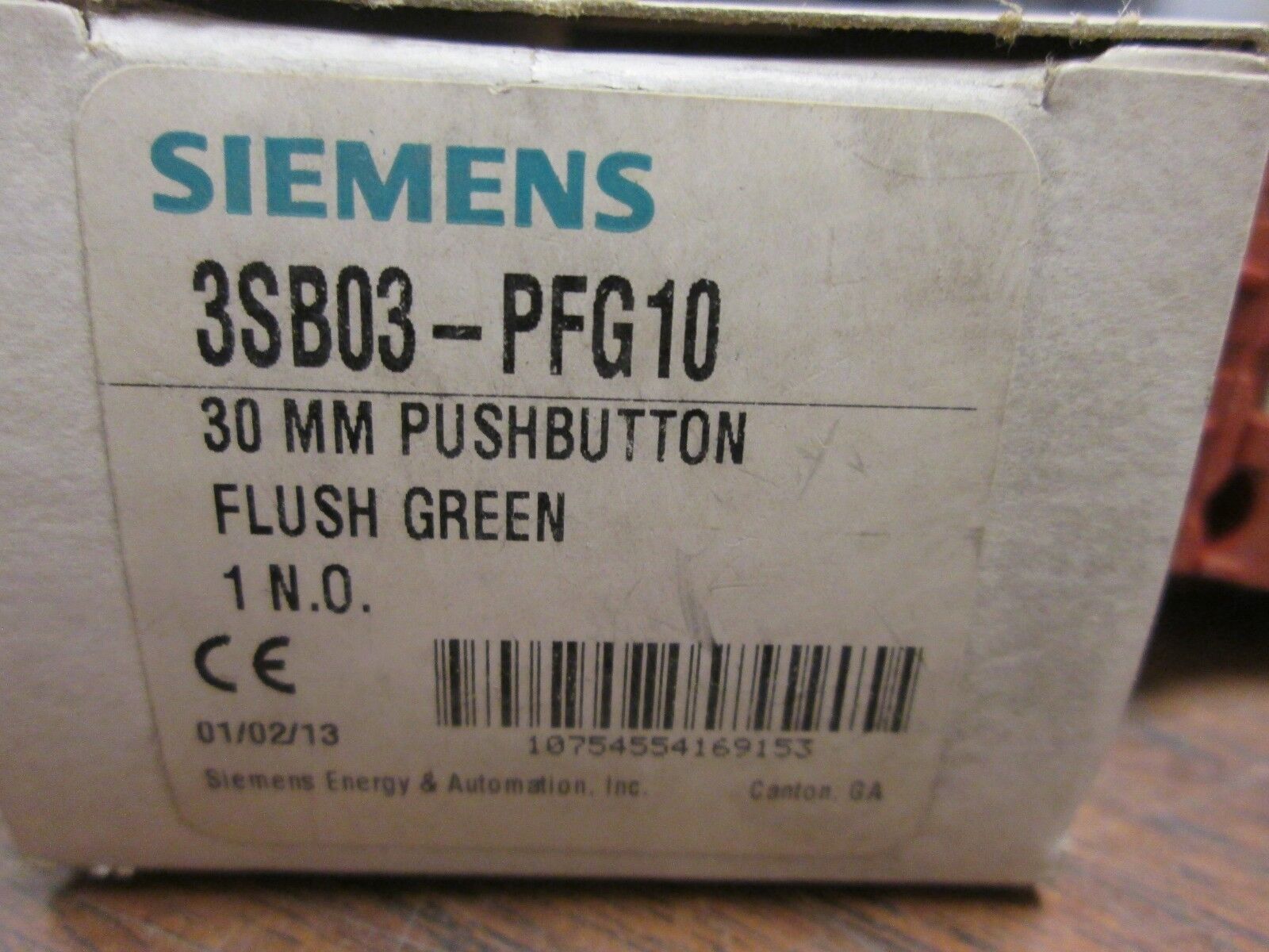 Siemens Pushbutton 35B03-PFG10 Flush Green (1) N.O. New Surplus