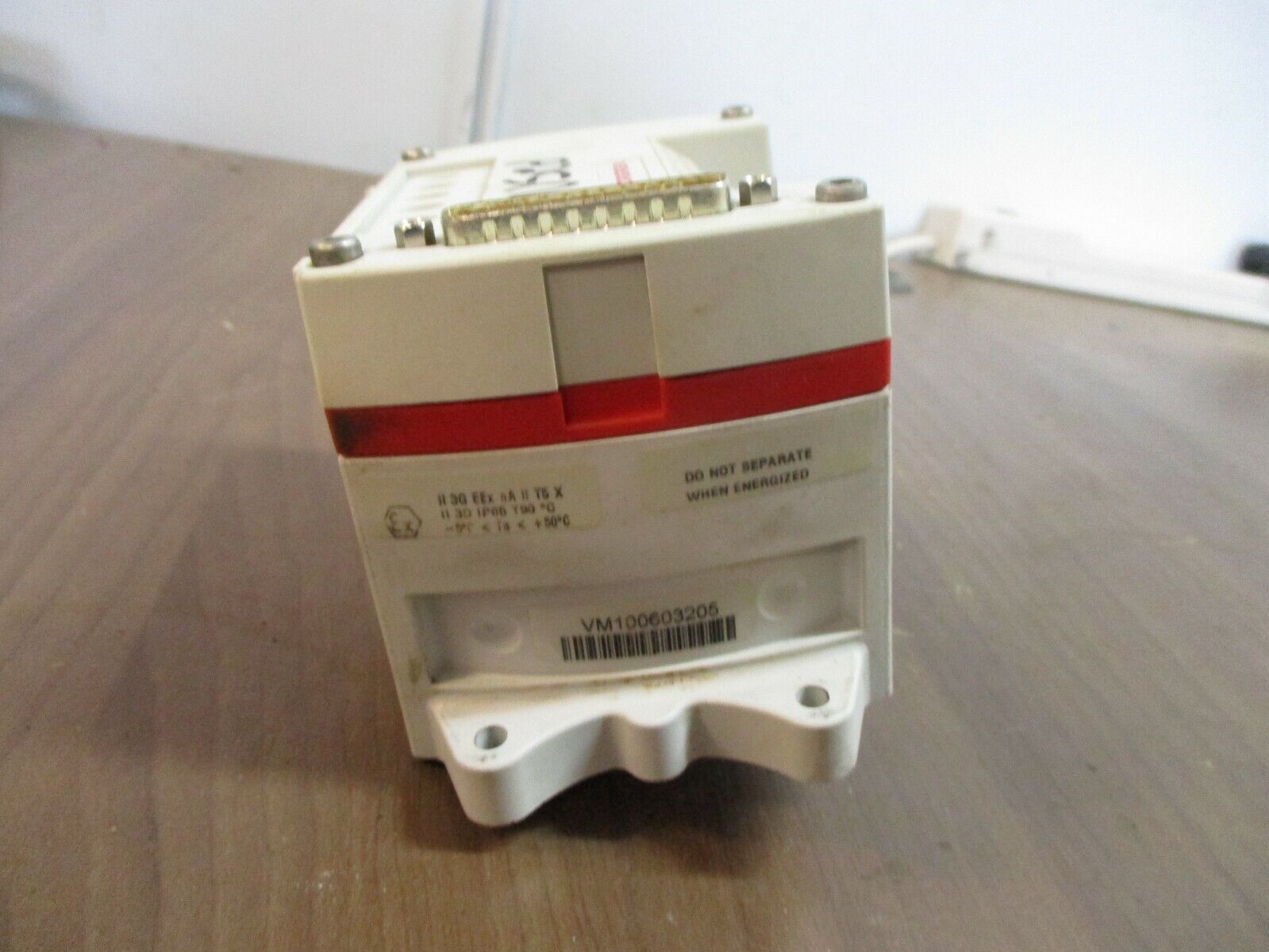 Norgren VM10 Series Valve Island VM100603205 (4) ND4U (1) B000 Used