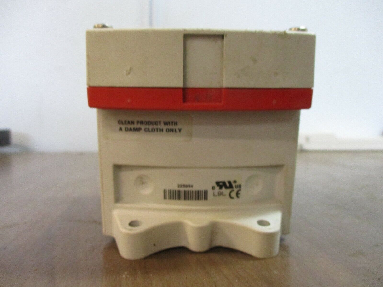 Norgren VM10 Series Valve Island VM100603205 (4) ND4U (1) B000 Used