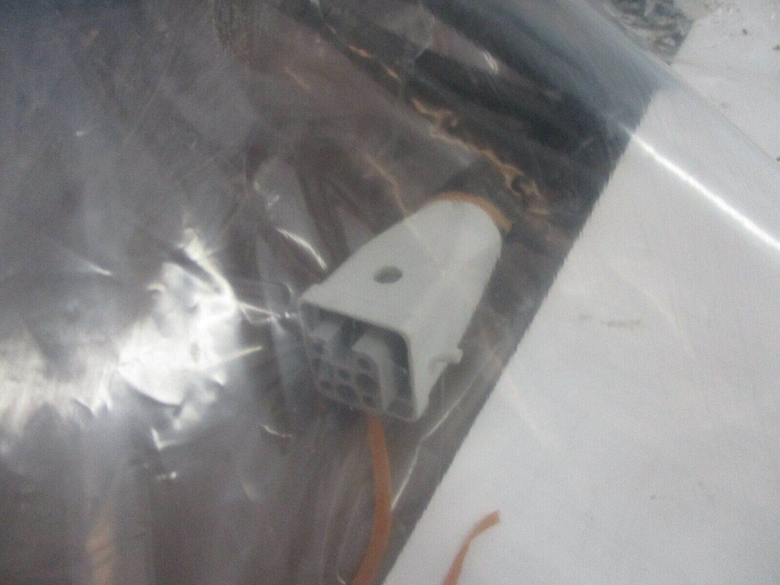 Graco Hot Melt Hose 115876 Length: 10Ft 3000 PSI Max 400° F Max 230/240VAC