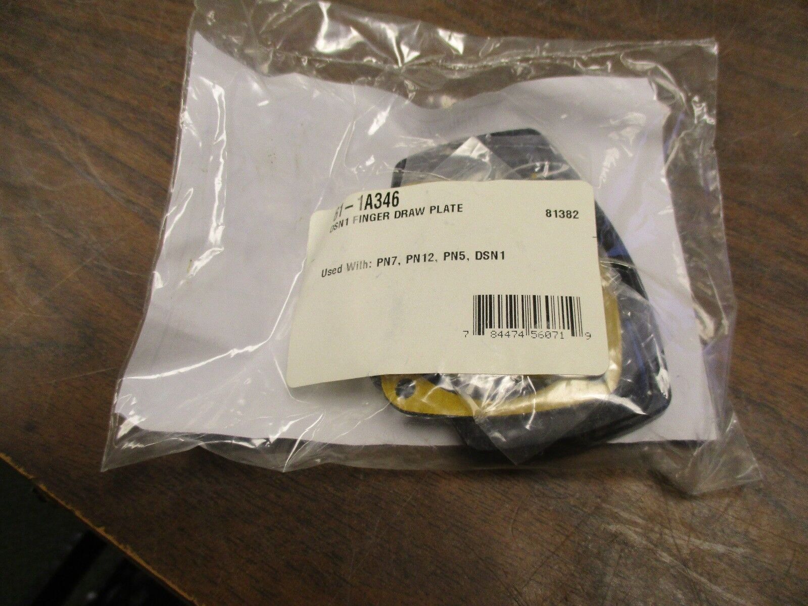 Meltric DSN1 Finger Draw Plate 61-1A346 New Surplus