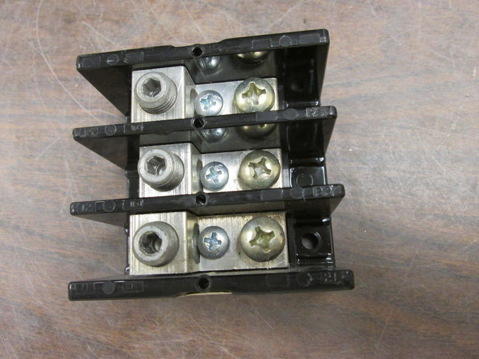 Marathon Power Distribution Block 1423584 175A 600V 3P Used