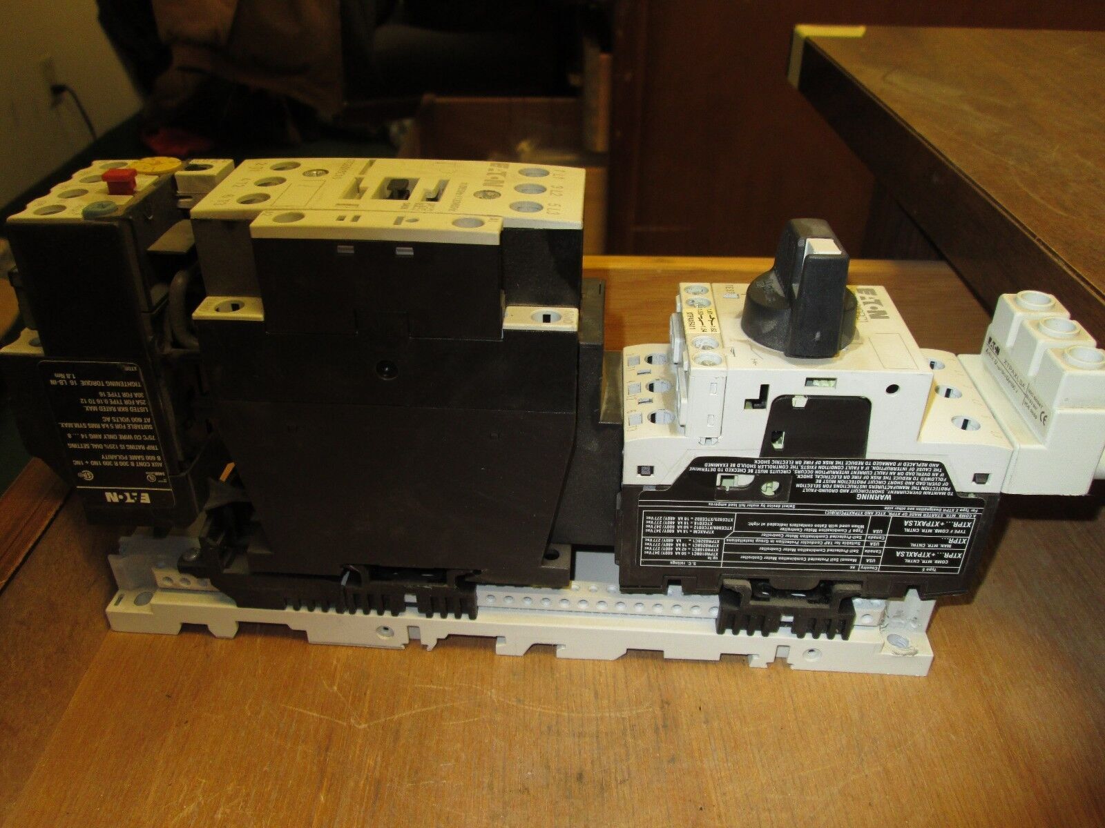 Eaton Starter w/ Manual Switch XTCE018C10 XTPR010BC1 XT0B010CC1 6.3-10A 120V