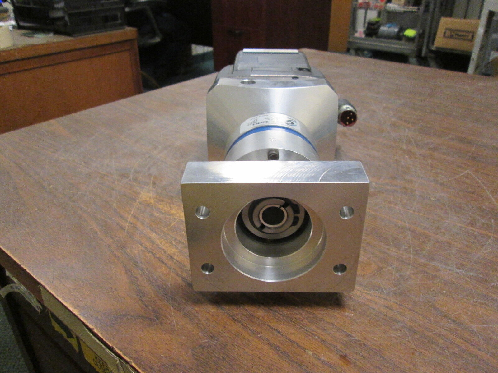 Siemens AC Servo Motor w/ Reducer 1FK7060-2AH71-1CA 6Nm 6.3A 7200RPM 272V 3Ph