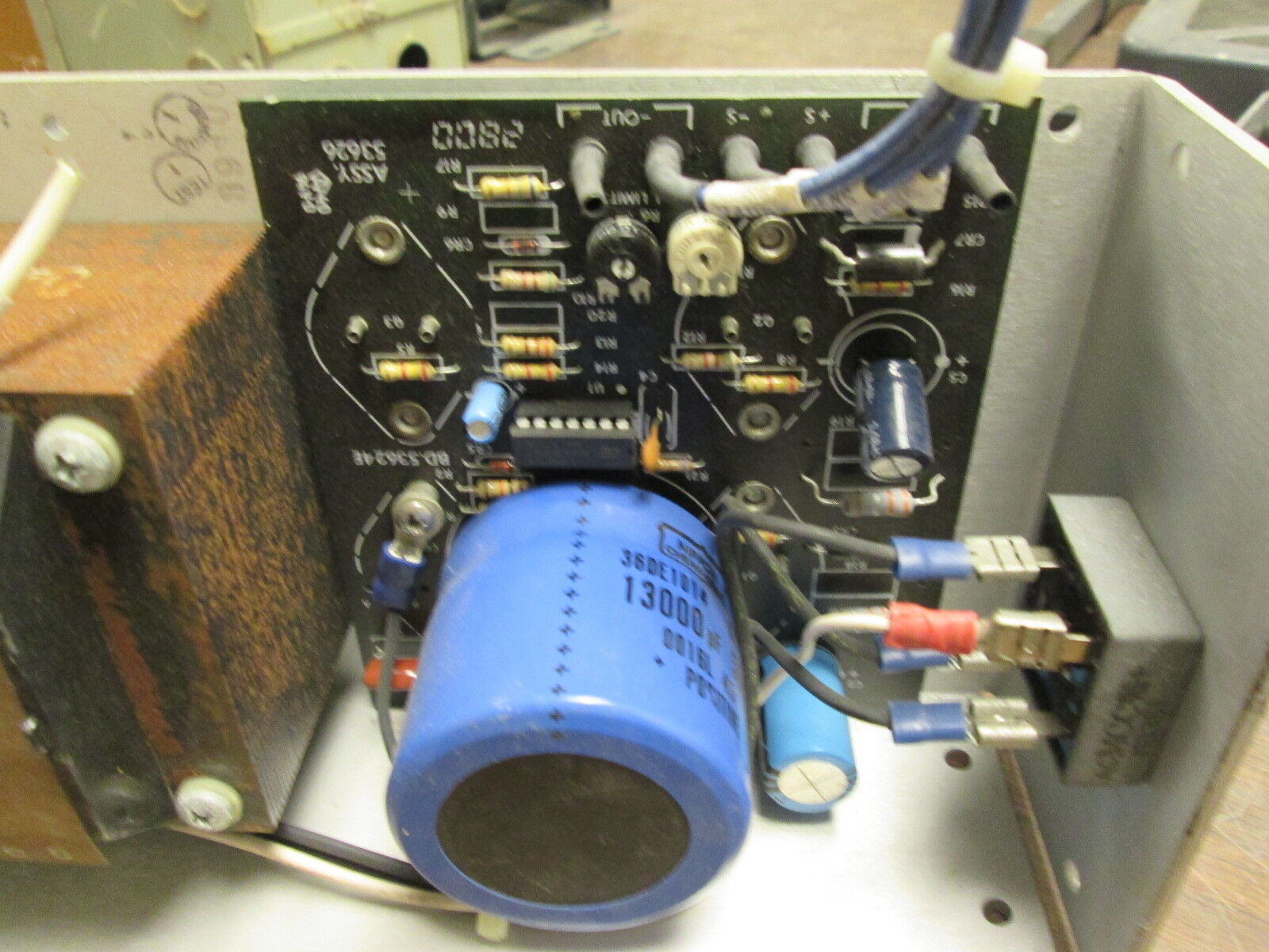 International Power Power Supply IHD24-4.8 Input: 100-240V, 2A, 1A Used