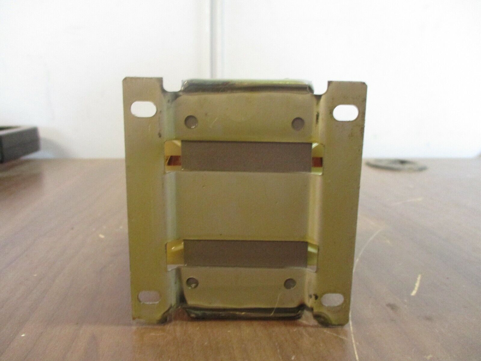 Block Transformer B 9711110 100VA Pri: 230/460V Sec: 24V 50-60Hz Used