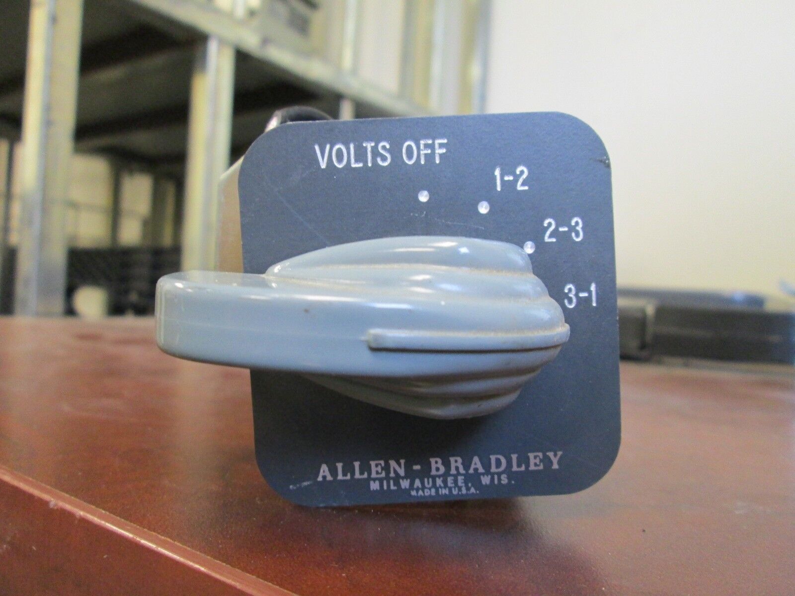 Allen-Bradley Rotary Switch X475633 4-Position Used