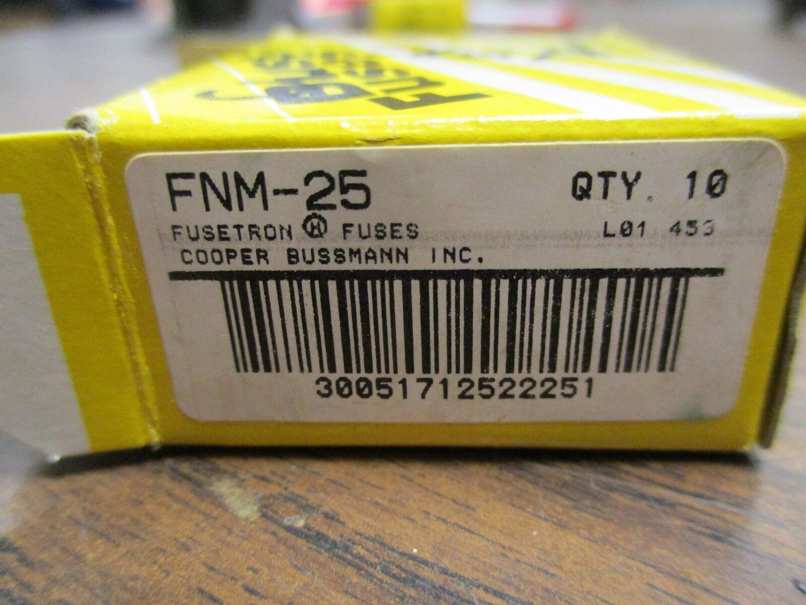 Buss Fusetron Fuse FNM-25 32V 25A *Box of 10* New Surplus