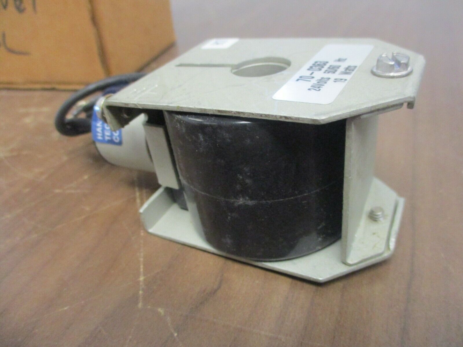 Hansen Solenoid Coil 70-0363 24V 50/60Hz 19W New Surplus **Not Original Box**