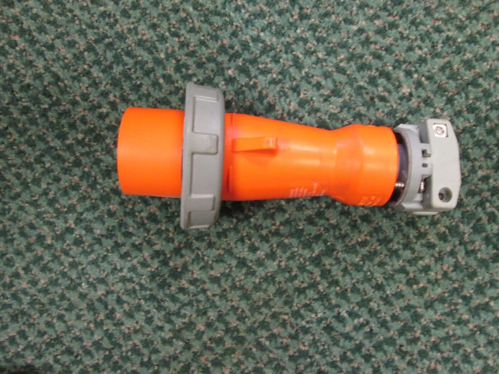 Hubbell Watertight Plug, 420P12W, 20A,Used In Good Condition!